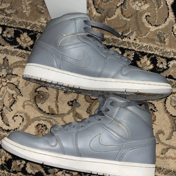 Unavailable - Picture 2 of 4